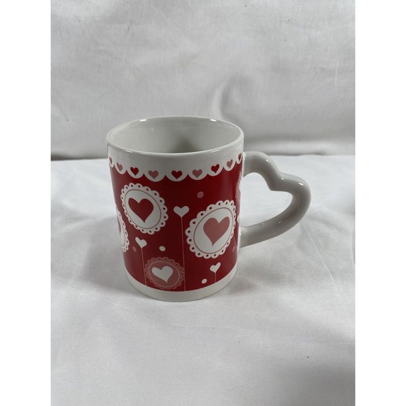 ONE (1) Michael’s Valentine Red Heart Love Mug Coffee Mug Cup w/Heart Handle 314 - Picture 2 of 7